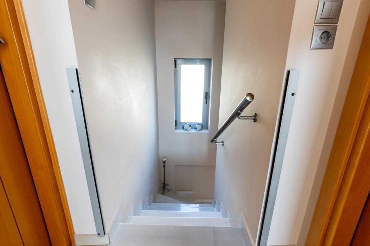 Elegant New Maisonette Near The Sea Aegina Exterior foto
